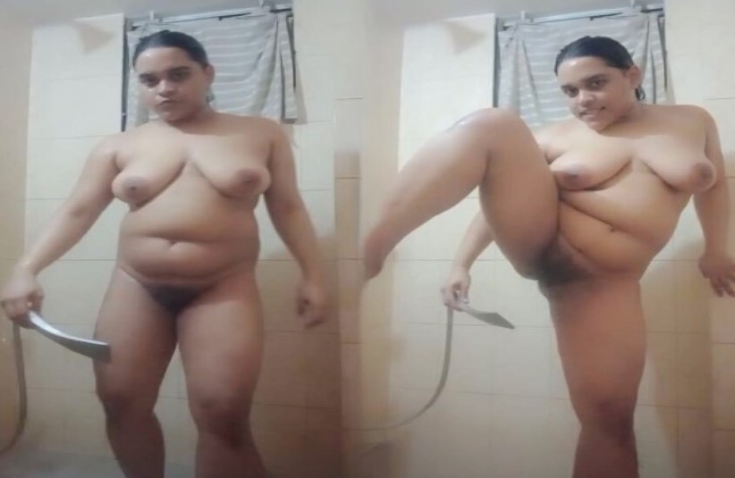 Gym Girl Bathing Update